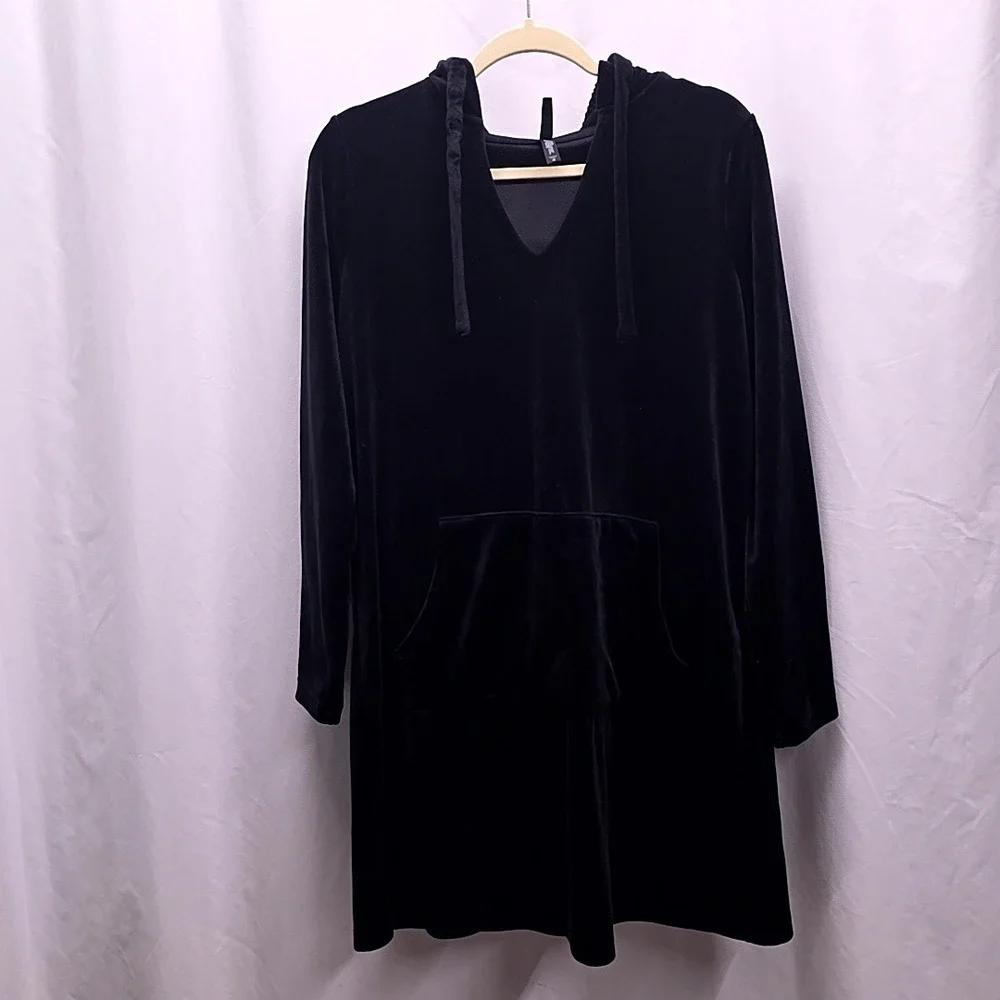 Torrid Sleep Dress Womens 0 Black Velour Hooded V-Neck Kangaroo Pocket Sleepwear